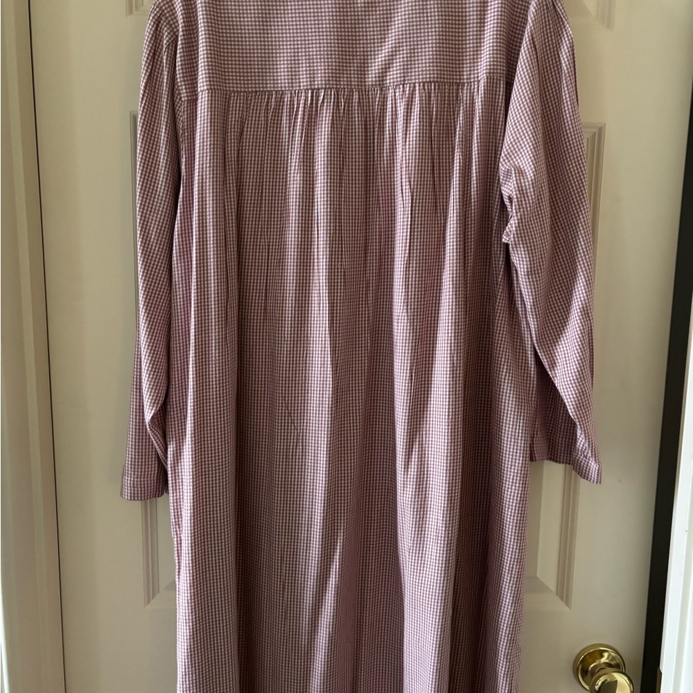 April Cornell Gingham Embroidered Nightgown Women’s 1, 2x. - Picture 6 of 7